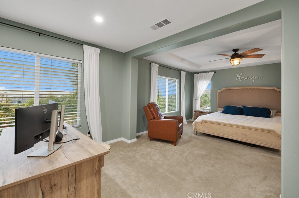 28544 Redwood Canyon Pl, Santa Clarita CA  91390-5726 exterior