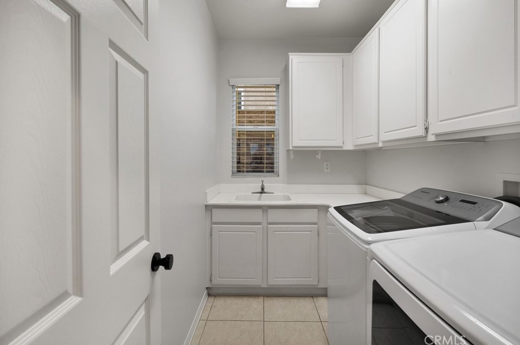 28544 Redwood Canyon Pl, Santa Clarita CA  91390-5726 exterior