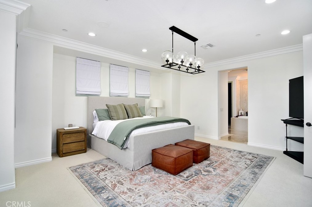 4011 Adriatic St, Oxnard CA  93035-1424 exterior