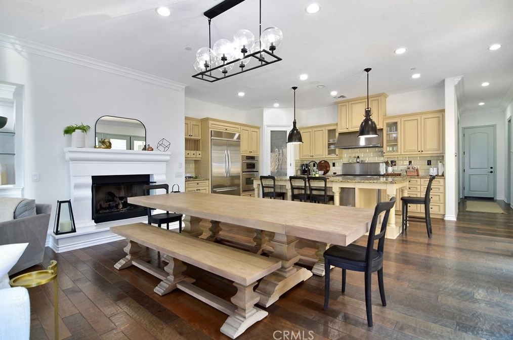 4011 Adriatic St, Oxnard CA  93035-1424 exterior