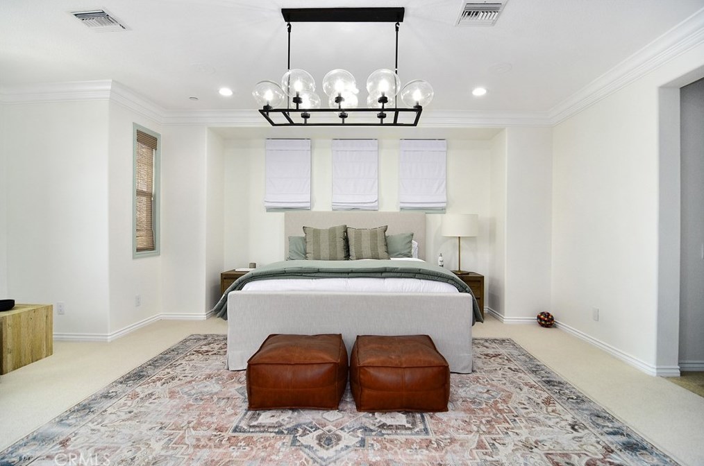 4011 Adriatic St, Oxnard CA  93035-1424 exterior