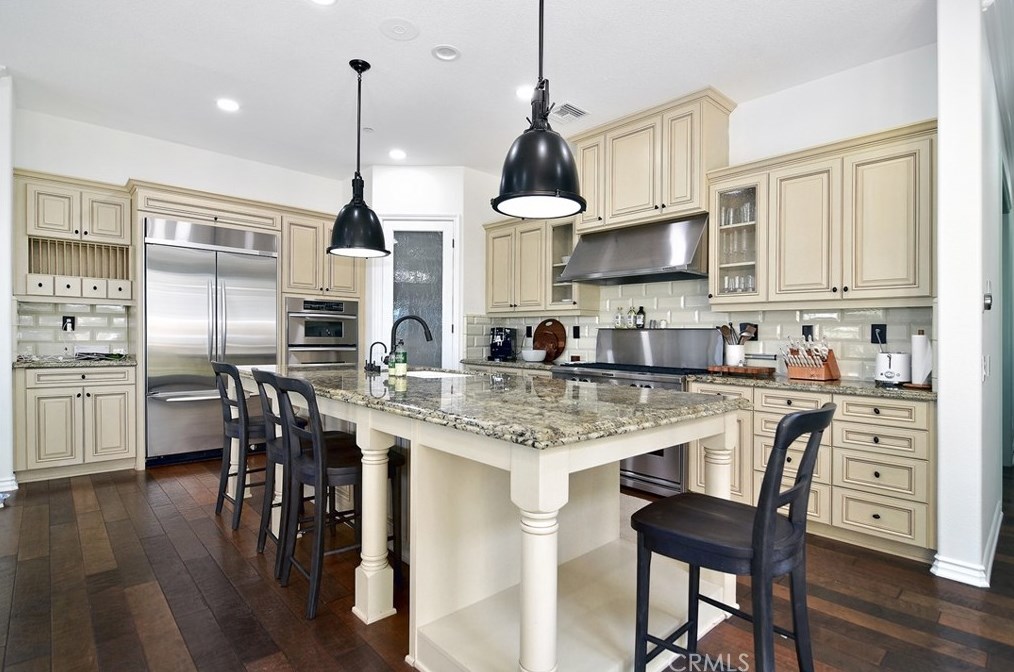 4011 Adriatic St, Oxnard CA  93035-1424 exterior