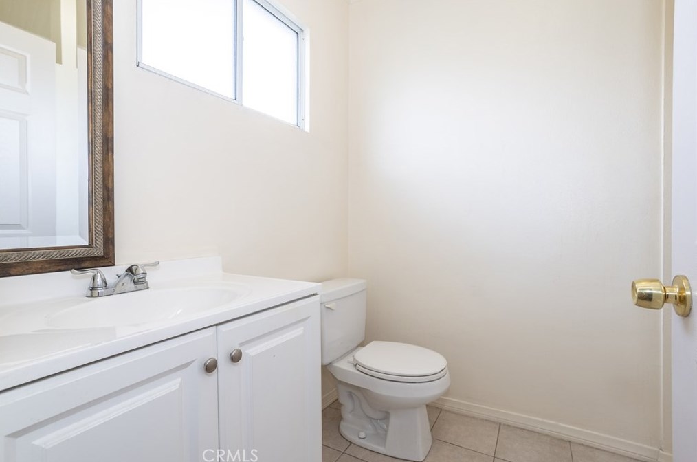 13167 Glamis St, Los Angeles CA  91331-3241 exterior