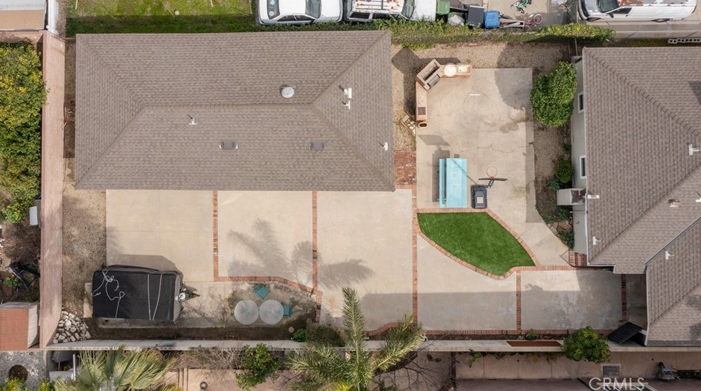 13167 Glamis St, Los Angeles CA  91331-3241 exterior