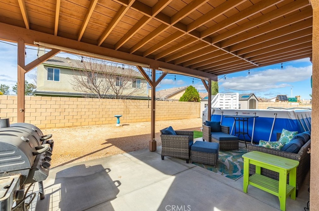 44515 17th St, Lancaster CA  93534-2863 exterior