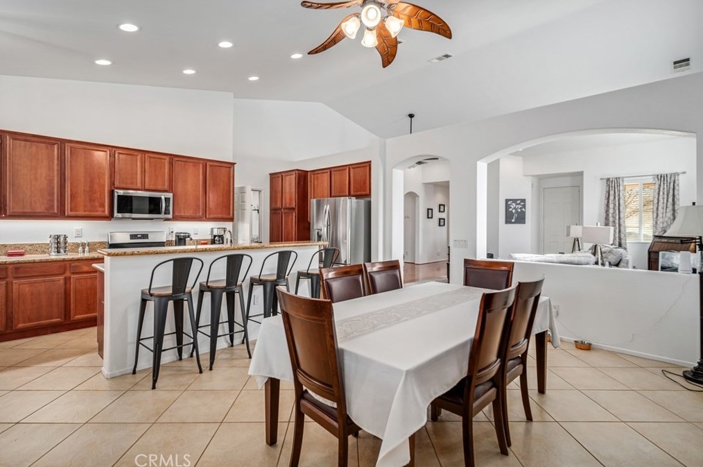 44515 17th St, Lancaster CA  93534-2863 exterior