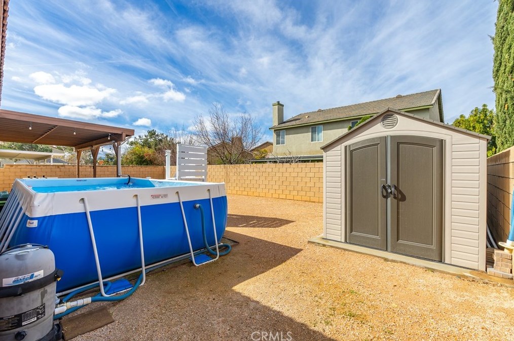 44515 17th St, Lancaster CA  93534-2863 exterior