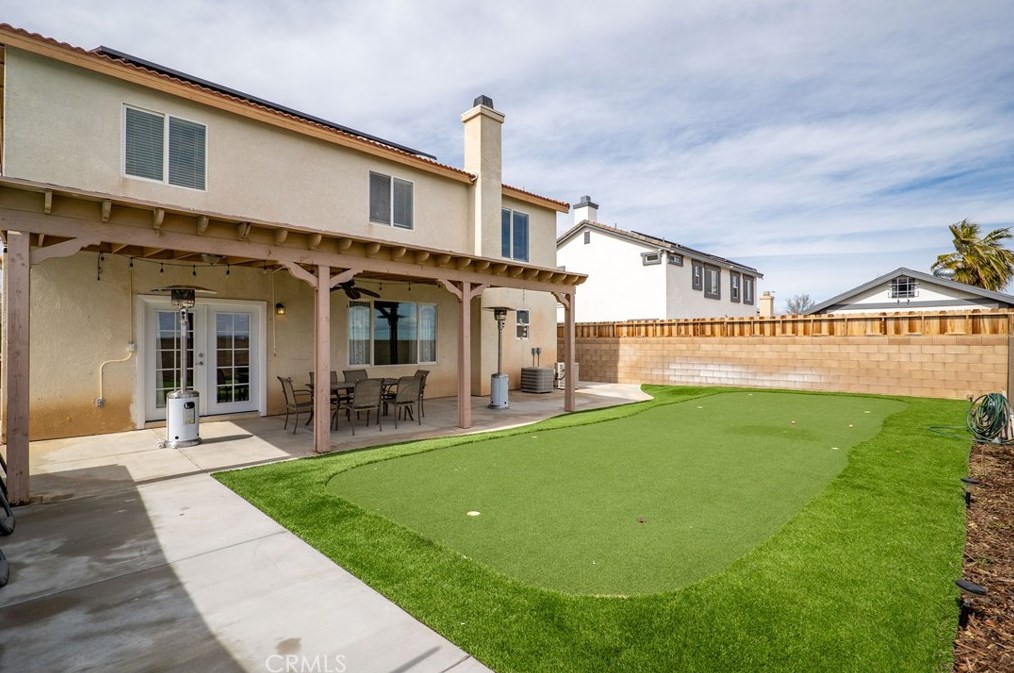 44004 Camellia St, Lancaster CA  93535-6146 exterior
