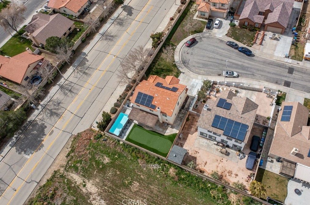 44004 Camellia St, Lancaster CA  93535-6146 exterior