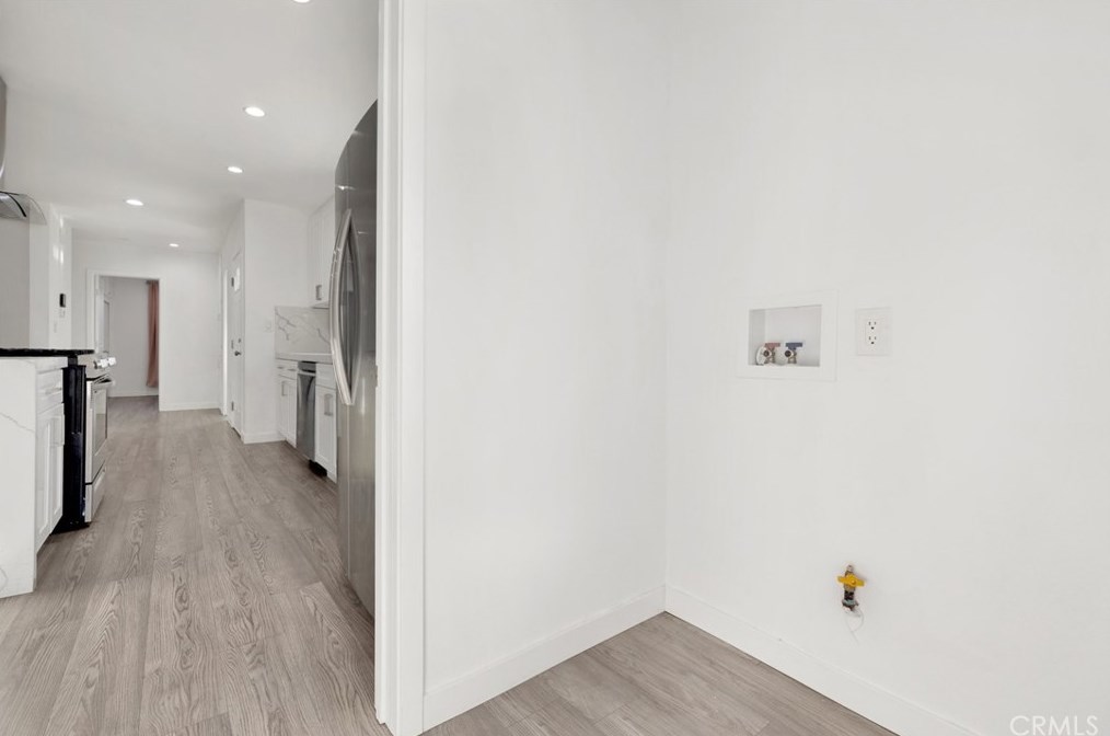 12609 Solvang St, North Hollywood CA  91605-2134 exterior