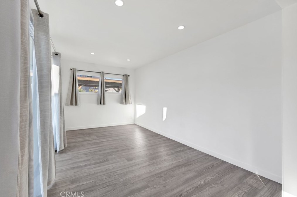 12609 Solvang St, North Hollywood CA  91605-2134 exterior