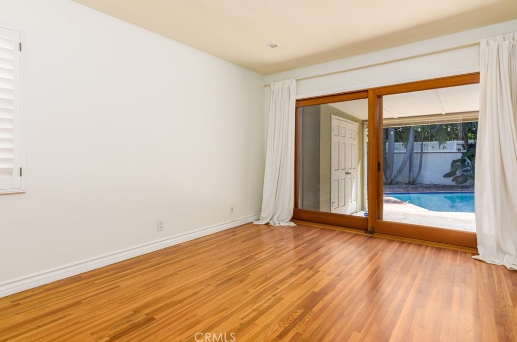 13158 Otsego St, Van Nuys CA  91423-1520 exterior