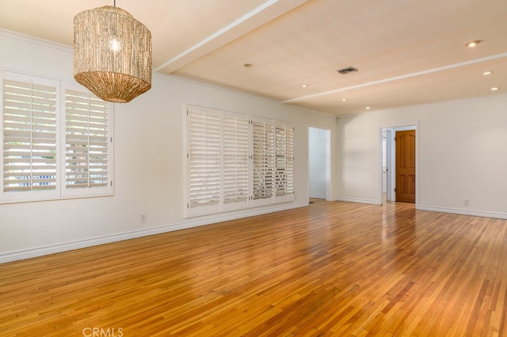 13158 Otsego St, Van Nuys CA  91423-1520 exterior