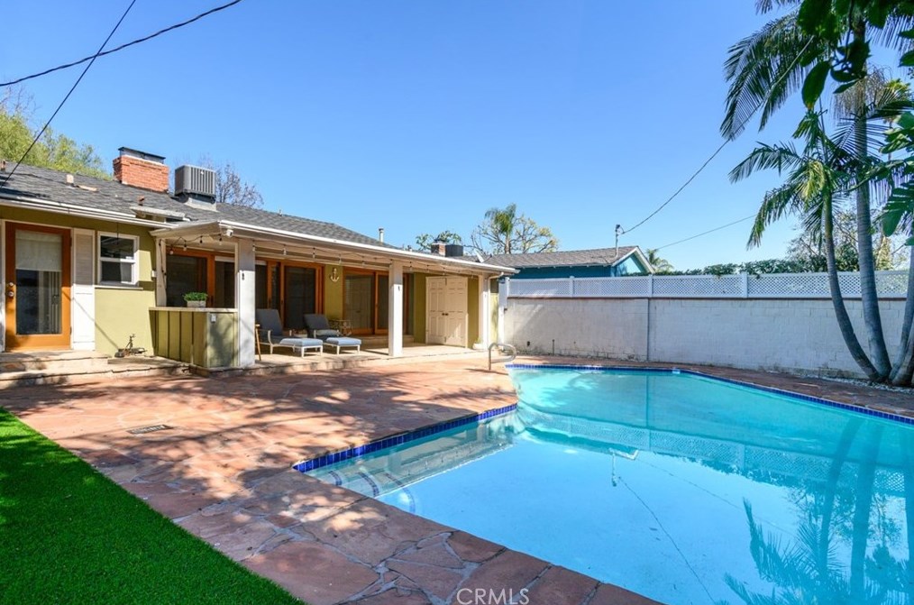 13158 Otsego St, Van Nuys CA  91423-1520 exterior