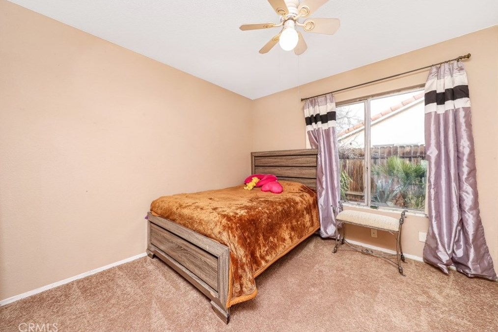4035 Triton Dr, Palmdale CA  93552-3610 exterior