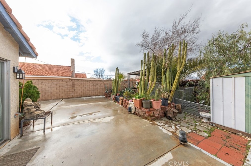 4035 Triton Dr, Palmdale CA  93552-3610 exterior