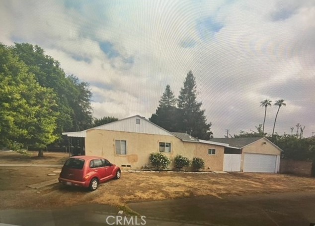7500 Claire Ave, Los Angeles CA  91335-2542 exterior