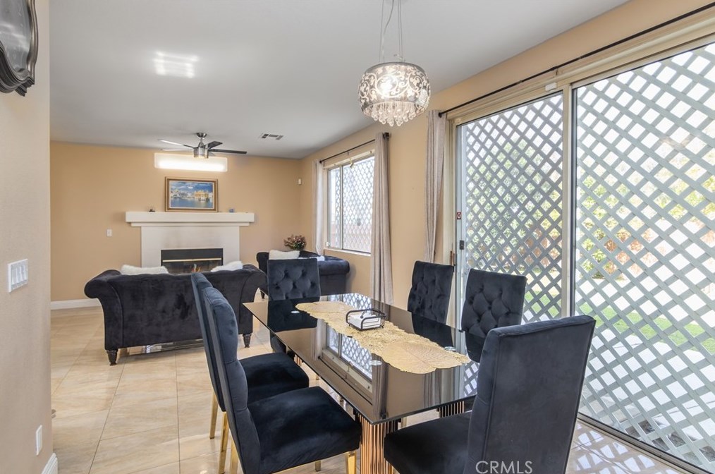 18027 Valerio St, Los Angeles CA  91335-3251 exterior