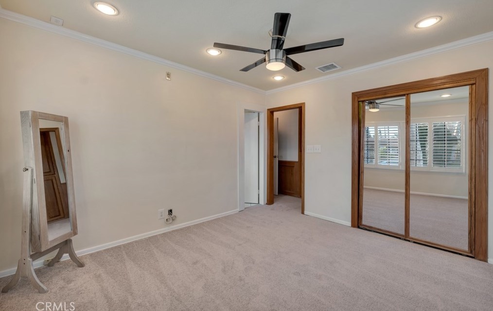 15851 Blackhawk St, San Fernando CA  91344-7102 exterior