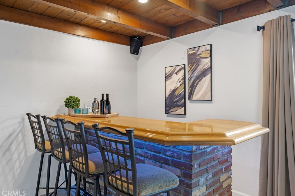 15851 Blackhawk St, San Fernando CA  91344-7102 exterior