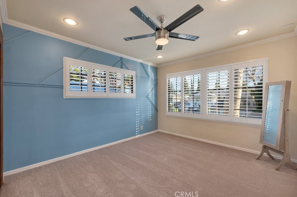 15851 Blackhawk St, San Fernando CA  91344-7102 exterior