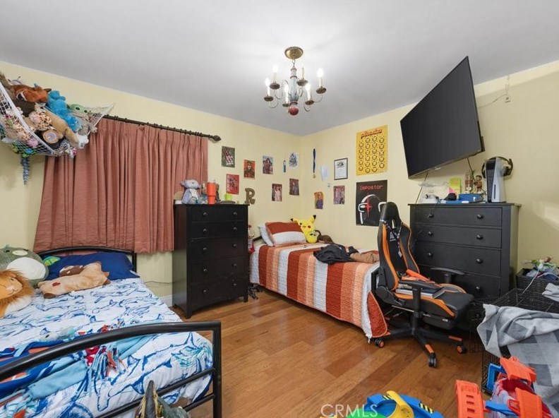 3121 Victoria Way, Bakersfield CA  93309-5371 exterior