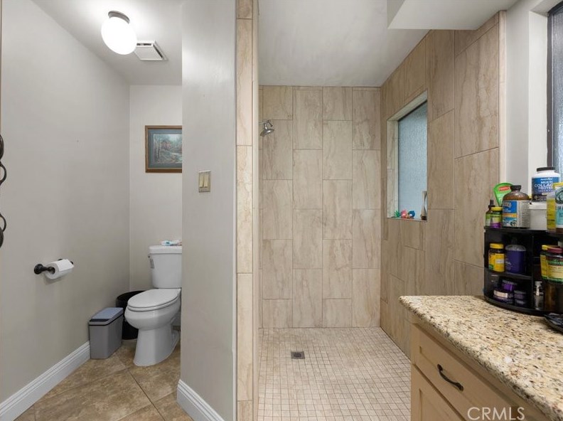 3121 Victoria Way, Bakersfield CA  93309-5371 exterior