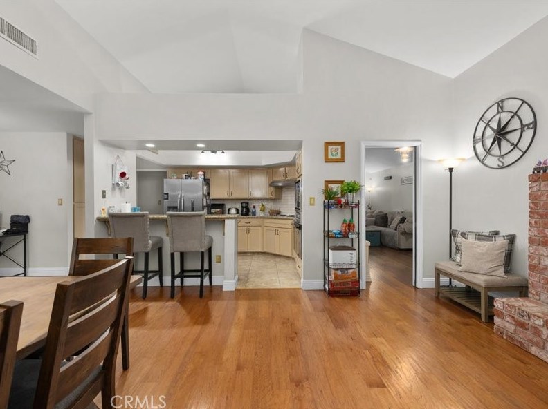 3121 Victoria Way, Bakersfield CA  93309-5371 exterior