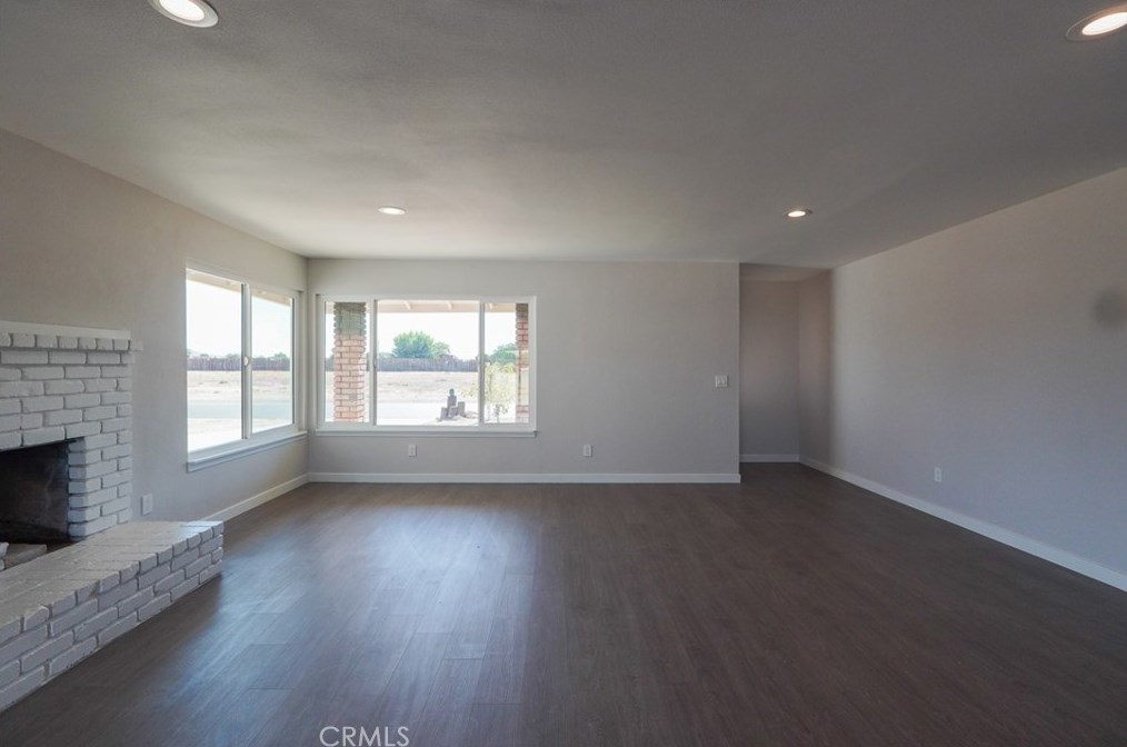 41311 156 St, Lancaster CA  exterior