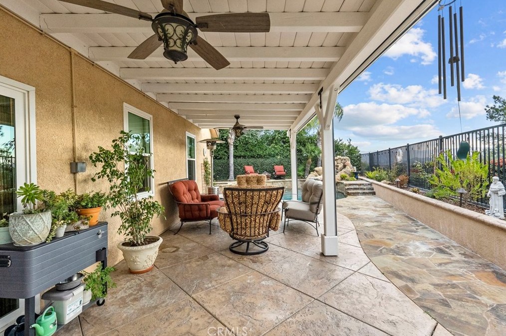 29859 Cashmere Pl, Santa Clarita CA  91384-4545 exterior