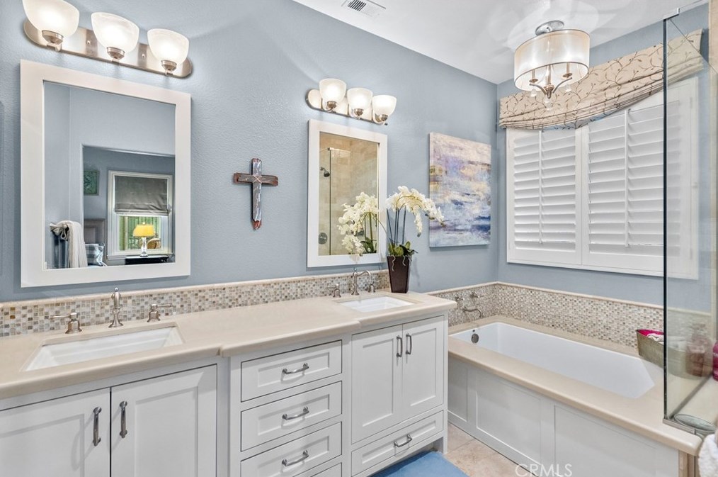 29859 Cashmere Pl, Santa Clarita CA  91384-4545 exterior