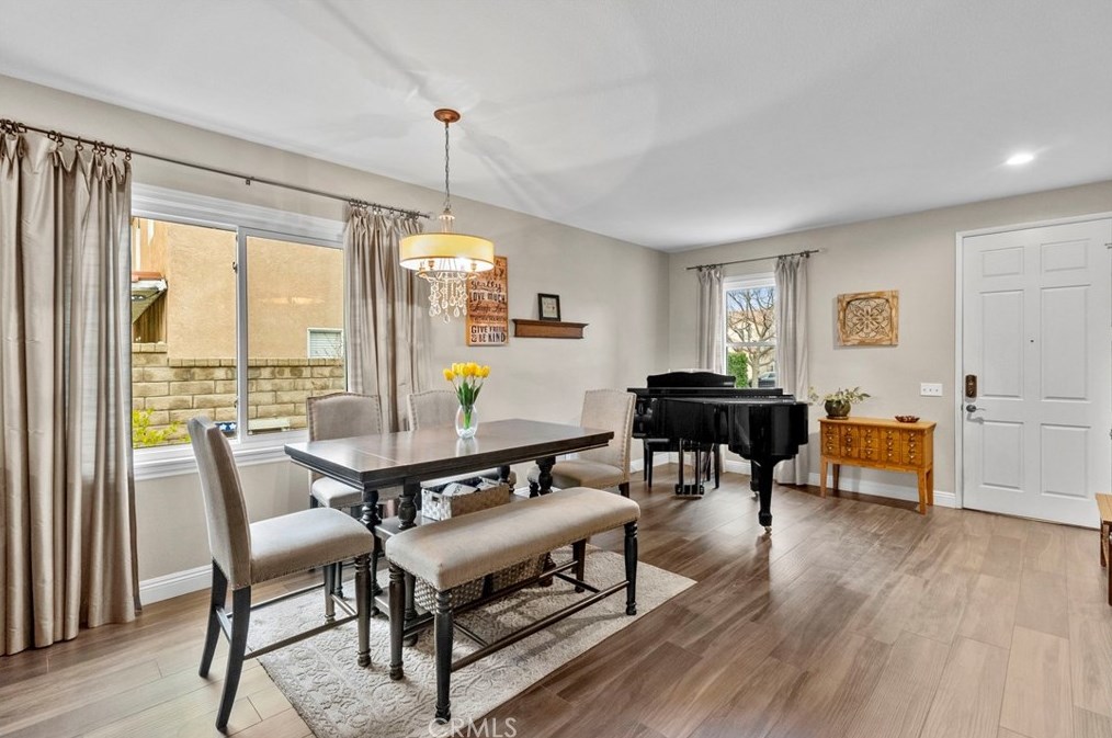 29859 Cashmere Pl, Santa Clarita CA  91384-4545 exterior