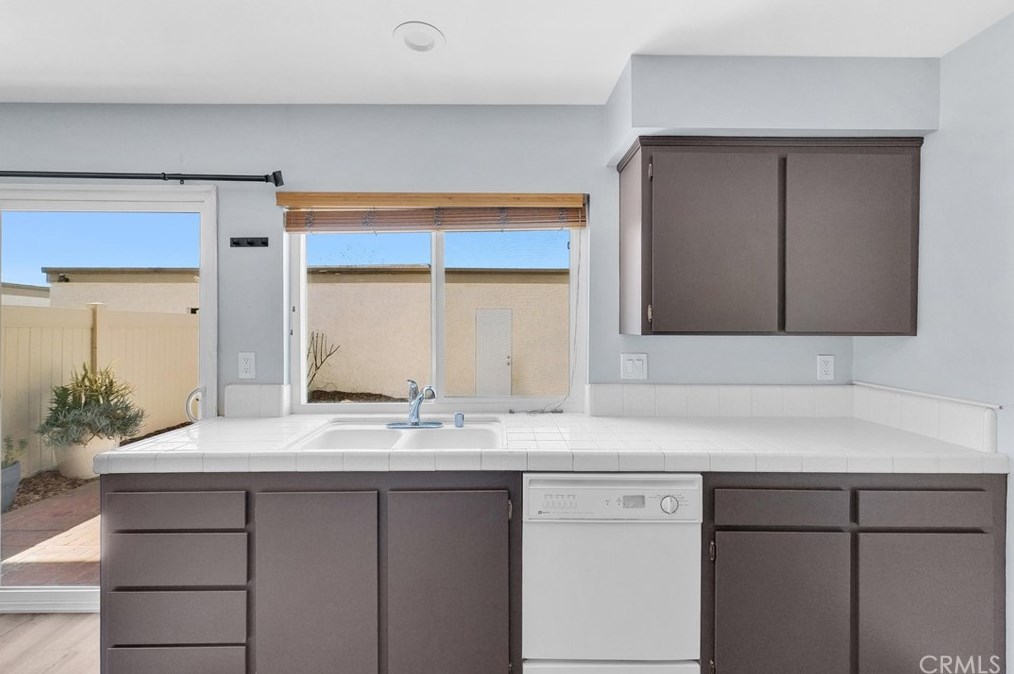 13966 Hammon Pl, Westminster CA  92683-3456 exterior