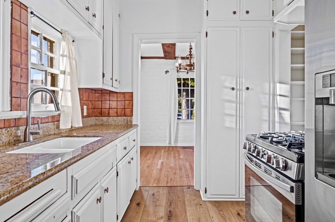 1516 Maple St, Glendale CA  91205-0023 exterior