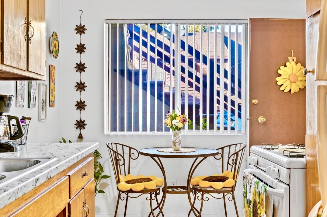 1516 Maple St, Glendale CA  91205-0023 exterior