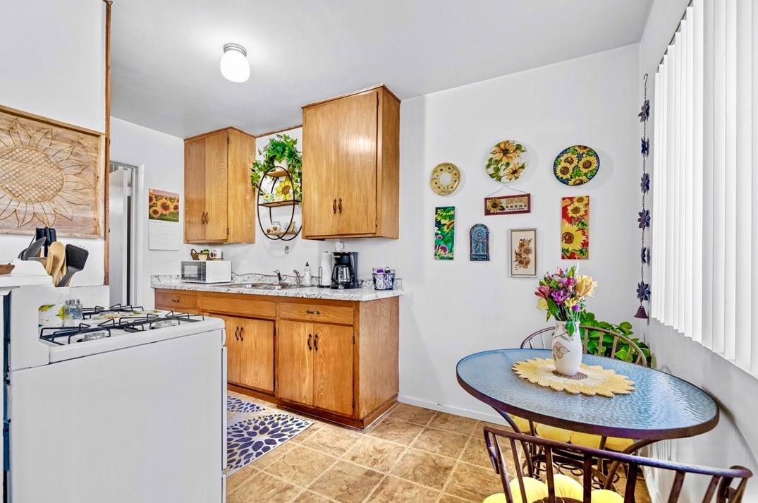 1516 Maple St, Glendale CA  91205-0023 exterior