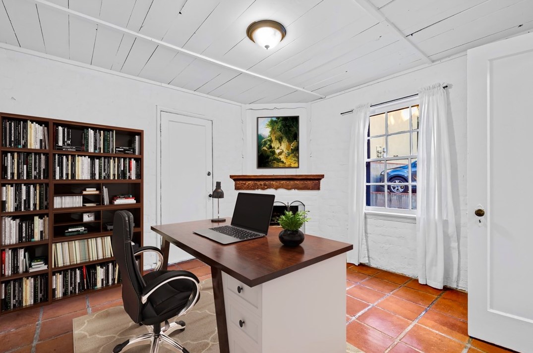 1516 Maple St, Glendale CA  91205-0023 exterior