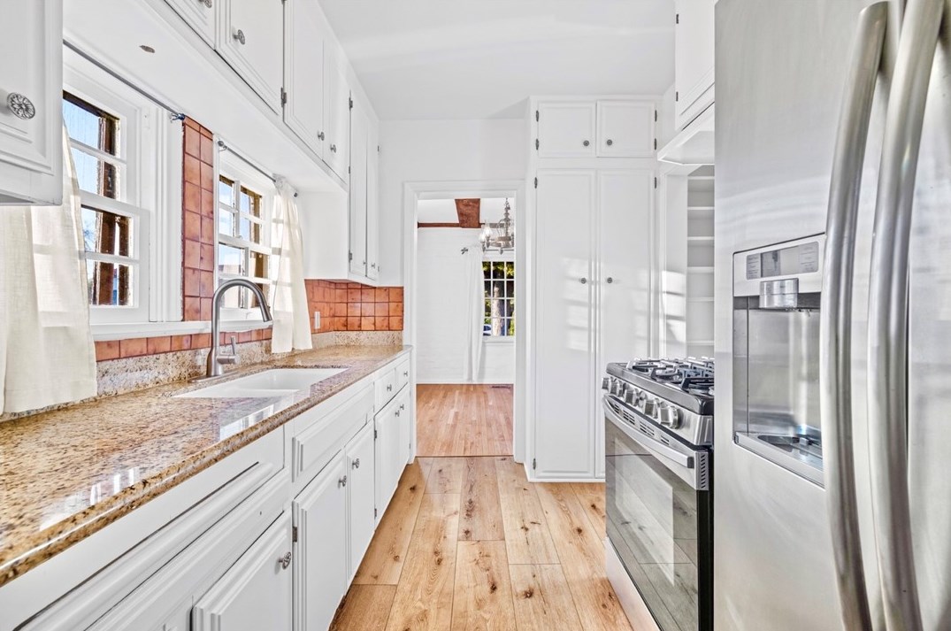 1516 Maple St, Glendale CA  91205-0023 exterior