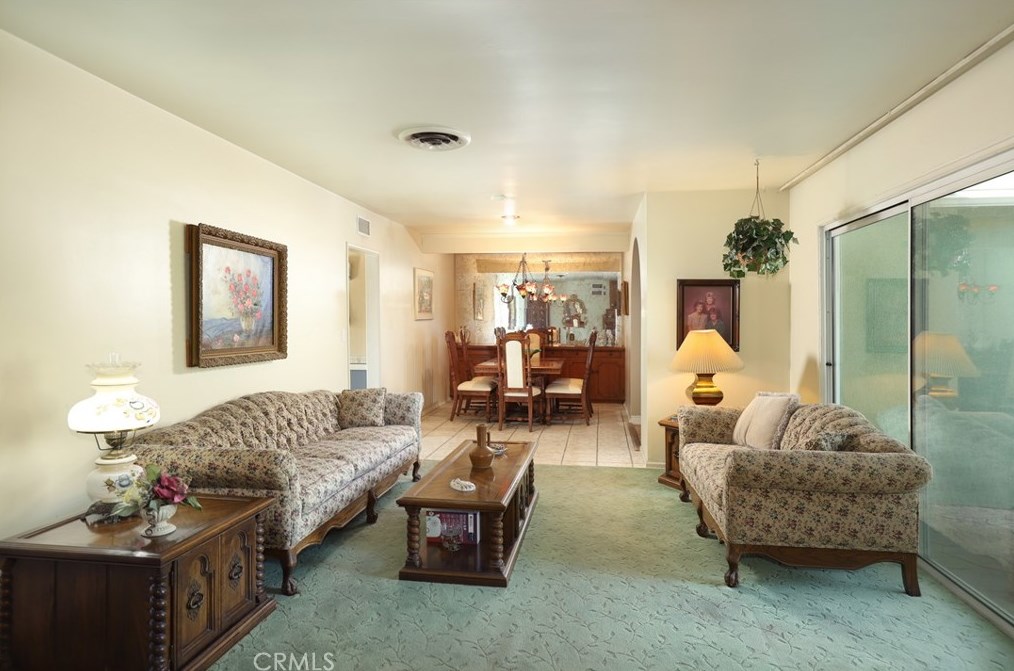 7640 Beeman Ave, North Hollywood CA  91605-2104 exterior