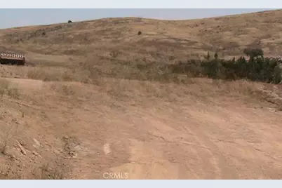 15255 Gavilan Springs Road, Perris, CA 92570 - Photo 5