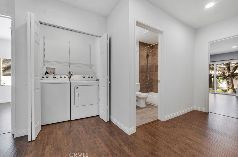 6137 Canby Ave, Los Angeles CA  91335-7007 exterior