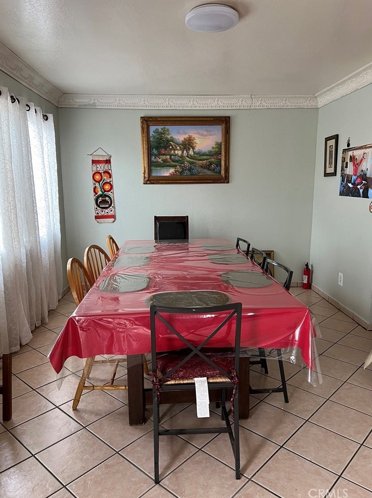 11422 Glenoaks Blvd, Los Angeles CA  91331-1068 exterior