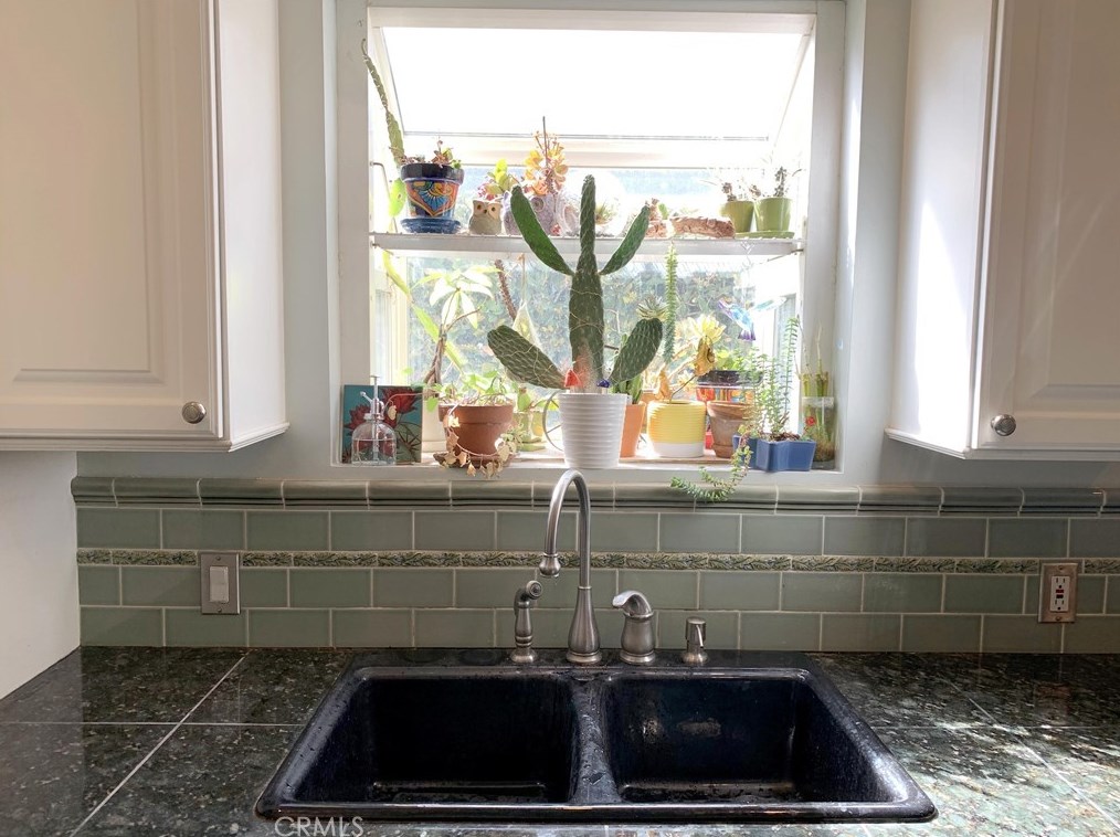 15714 Simonds St, San Fernando CA  91344-4346 exterior