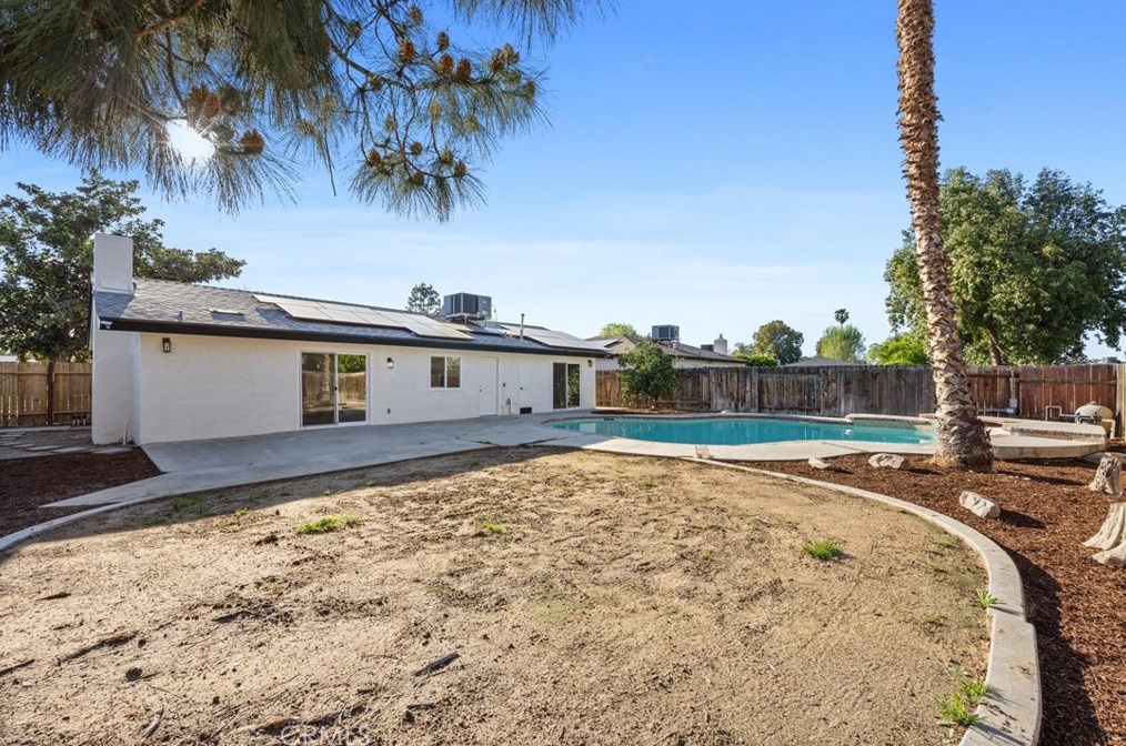 3008 Whitley Dr, Bakersfield CA  93309-5549 exterior