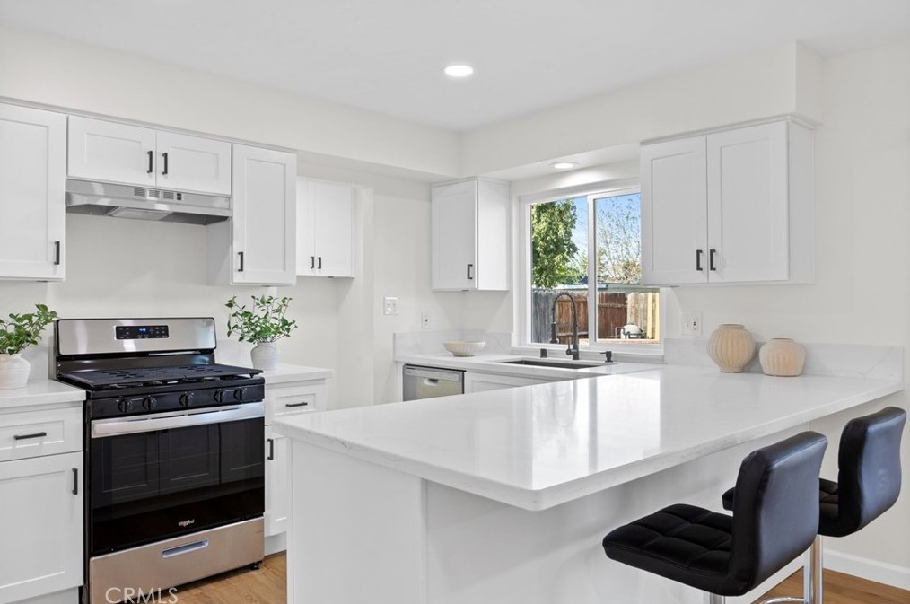 3008 Whitley Dr, Bakersfield CA  93309-5549 exterior