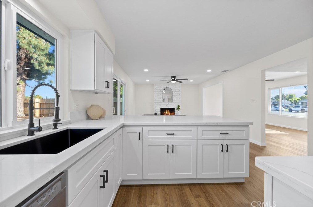 3008 Whitley Dr, Bakersfield CA  93309-5549 exterior