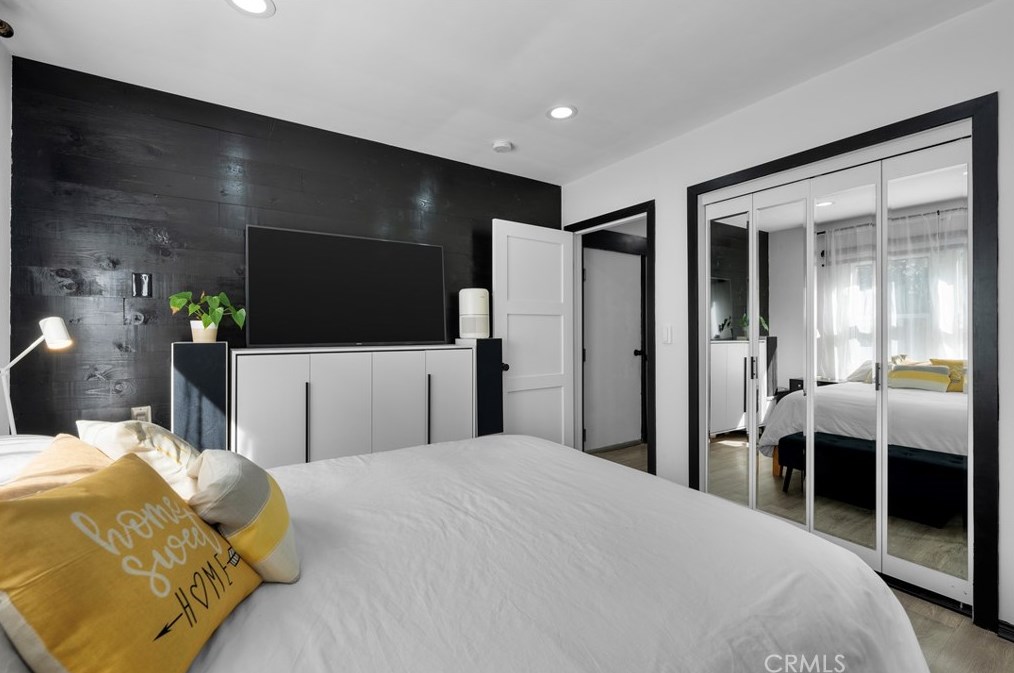 19140 Archwood St, Los Angeles CA  91335-5001 exterior