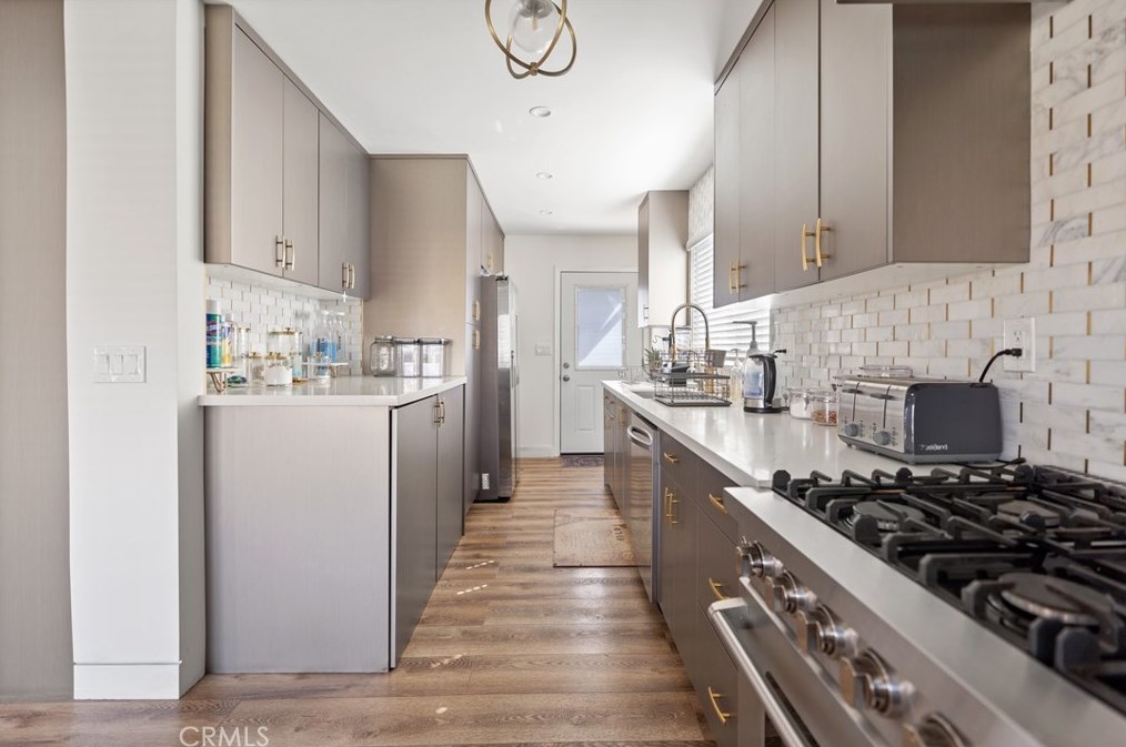 1506 111th St, Los Angeles CA  90044-1405 exterior