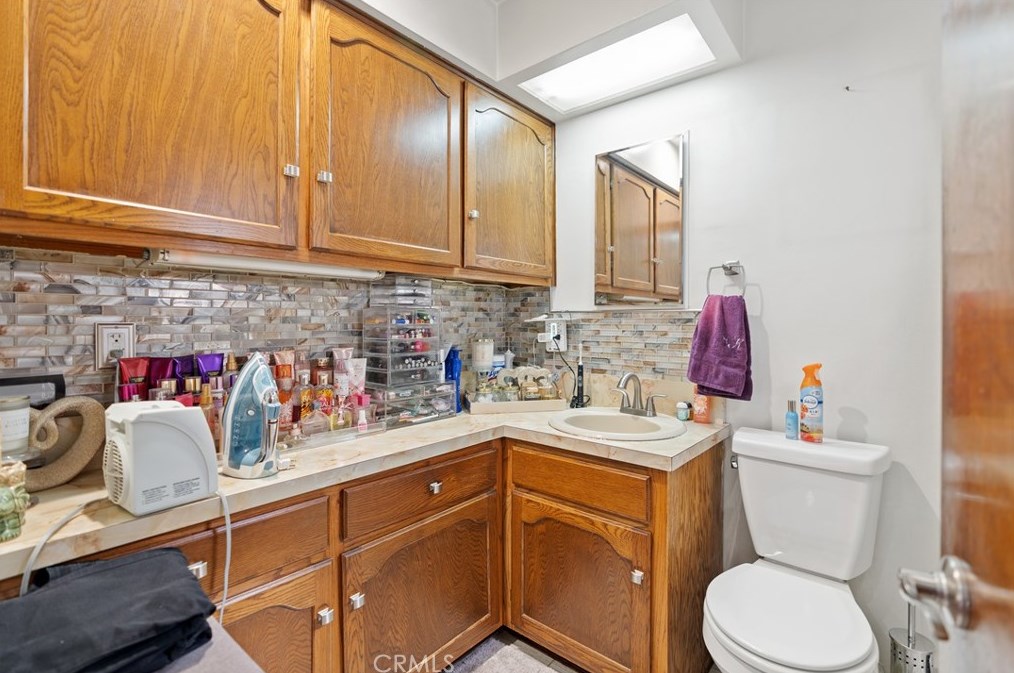 1506 111th St, Los Angeles CA  90044-1405 exterior