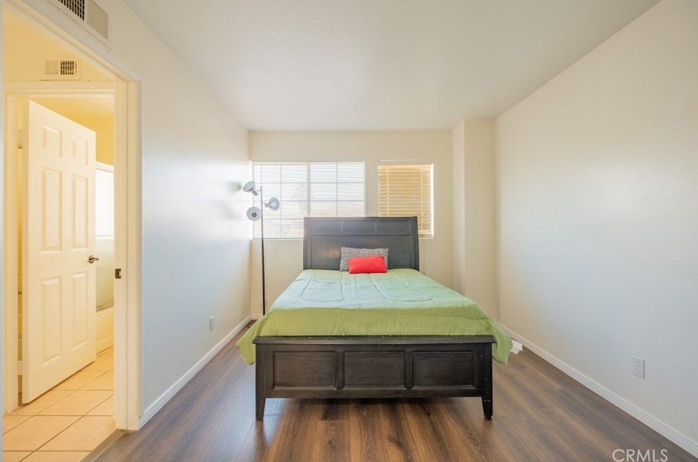 40532 Gorham Ln, Palmdale CA  93551-2526 exterior